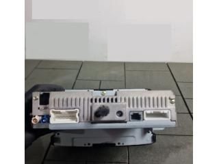 bontott RENAULT TRAFIC Navigációs Fejegység