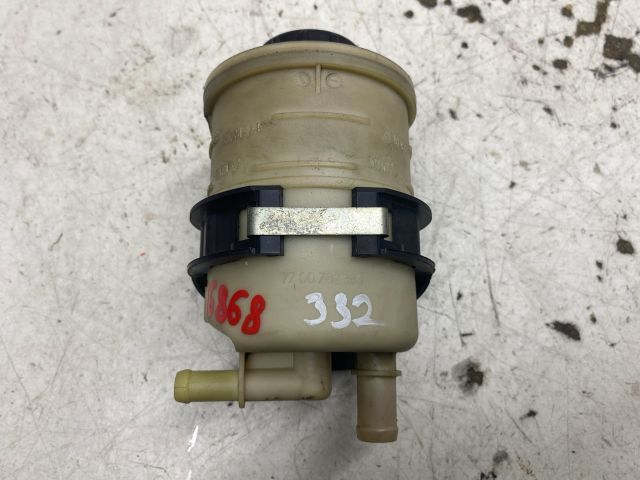 bontott RENAULT TRAFIC Szervóolaj Tartály