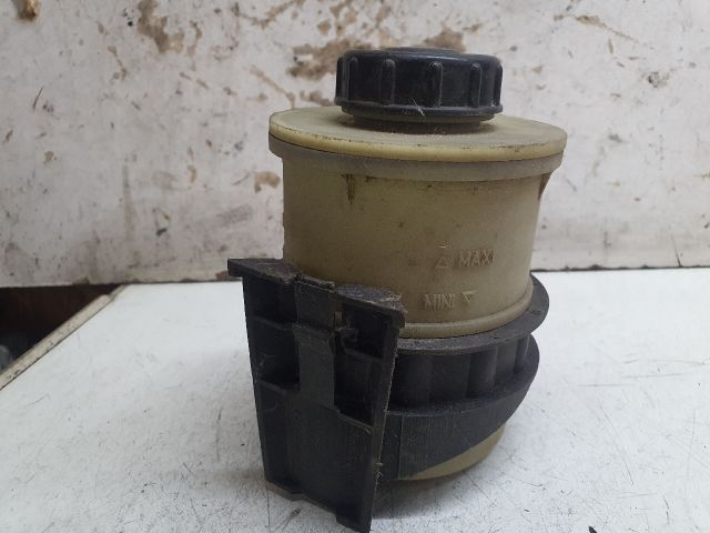 bontott RENAULT TRAFIC Szervóolaj Tartály