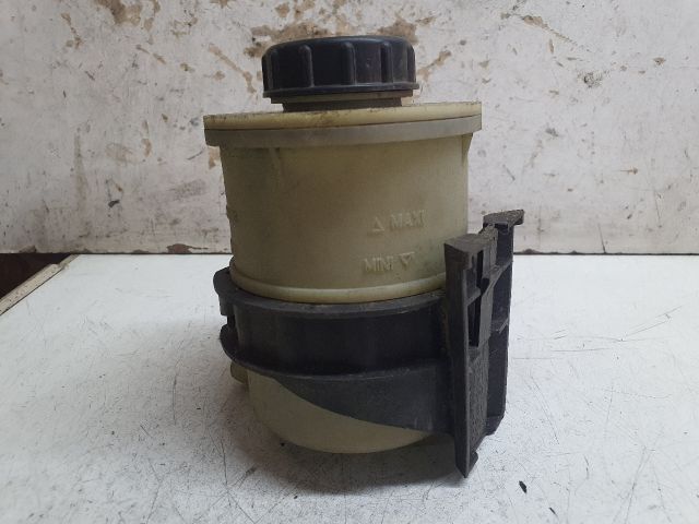 bontott RENAULT TRAFIC Szervóolaj Tartály