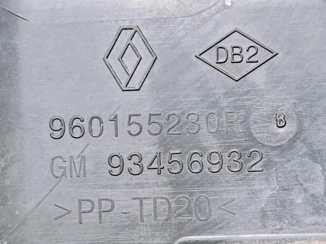 bontott RENAULT TRAFIC Szívás Zaj Csökkentő Doboz