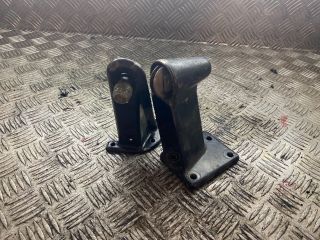 bontott RENAULT TRAFIC Tolóajtó Sín Görgő Szett