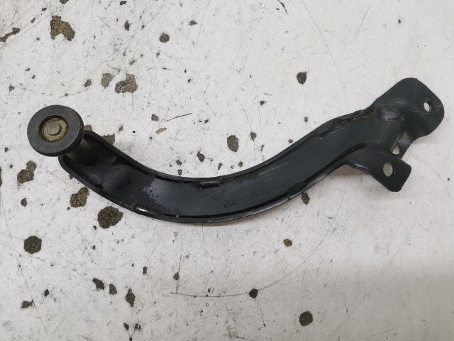 bontott RENAULT TRAFIC Tolóajtó Sín Görgő