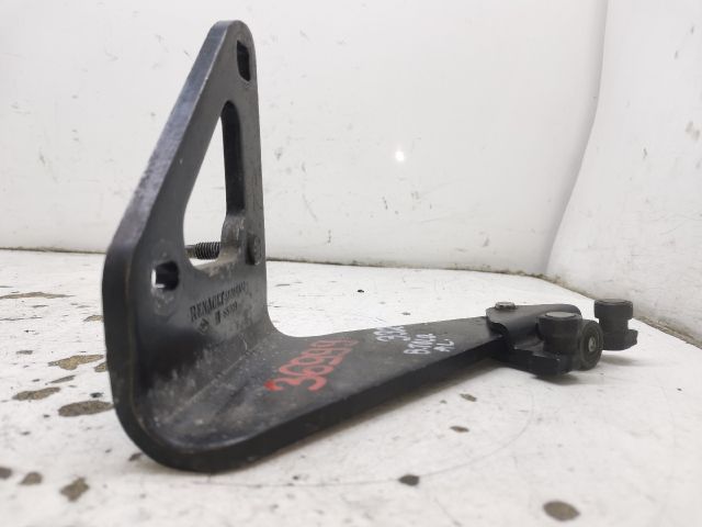 bontott RENAULT TRAFIC Tolóajtó Sín Görgő