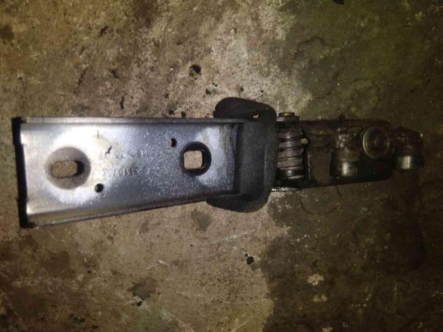 bontott RENAULT TRAFIC Tolóajtó Sín Görgő