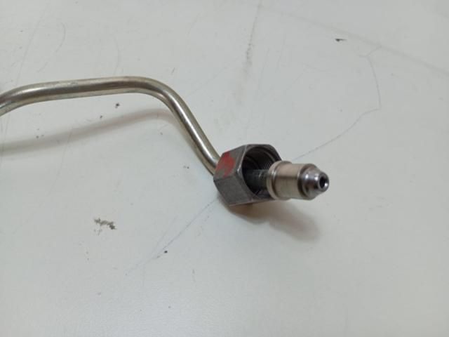 bontott RENAULT TRAFIC Üzemanyagcső