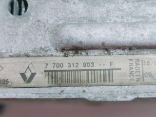 bontott RENAULT TRAFIC Vízhűtő Radiátor Tartó