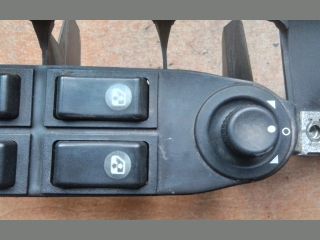 bontott RENAULT TRUCKS Magnum Bal első Ablakemelő Kapcsoló