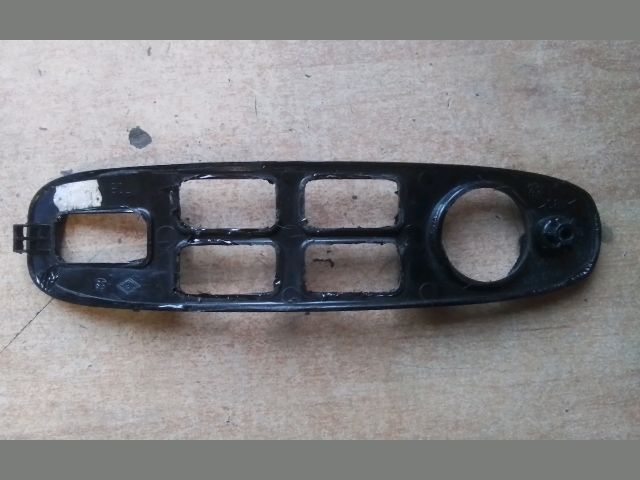 bontott RENAULT TRUCKS Magnum Bal első Ablakemelő Kapcsoló