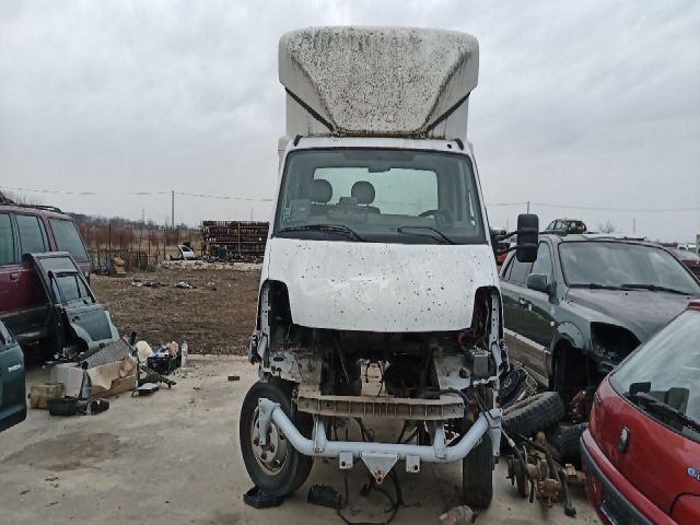 bontott RENAULT TRUCKS MASCOTT Jobb első Sárvédő Irányjelző