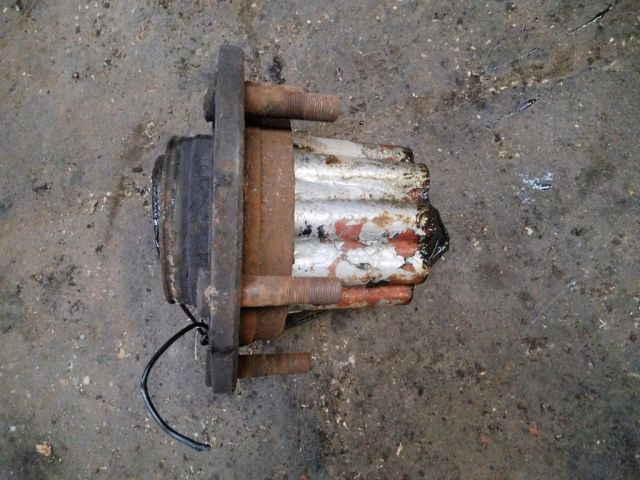 bontott RENAULT TRUCKS Midliner Jobb hátsó Kerékagy