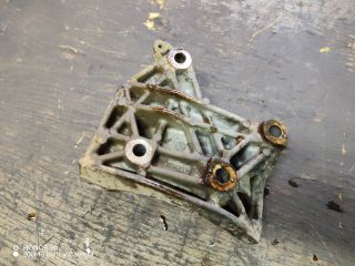 bontott RENAULT TWINGO I Generátor Tartó Bak