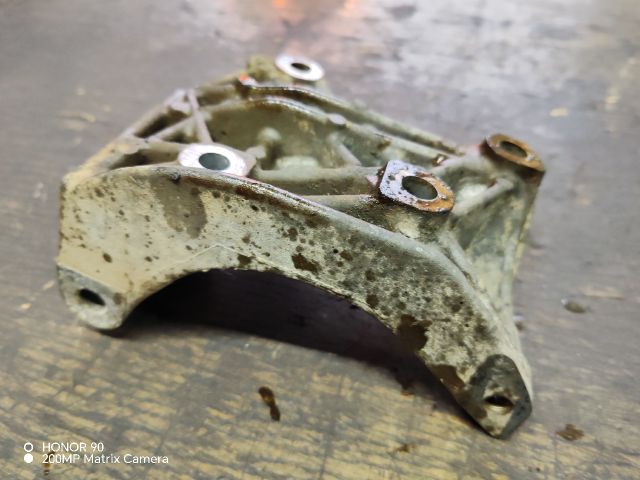 bontott RENAULT TWINGO I Generátor Tartó Bak