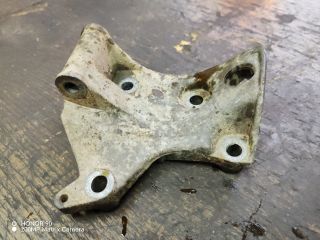 bontott RENAULT TWINGO I Generátor Tartó Bak