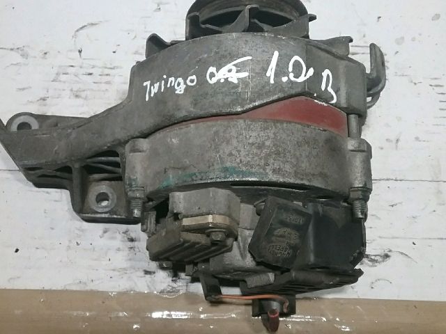 bontott RENAULT TWINGO I Generátor