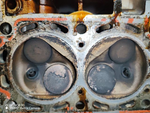 bontott RENAULT TWINGO I Hengerfej