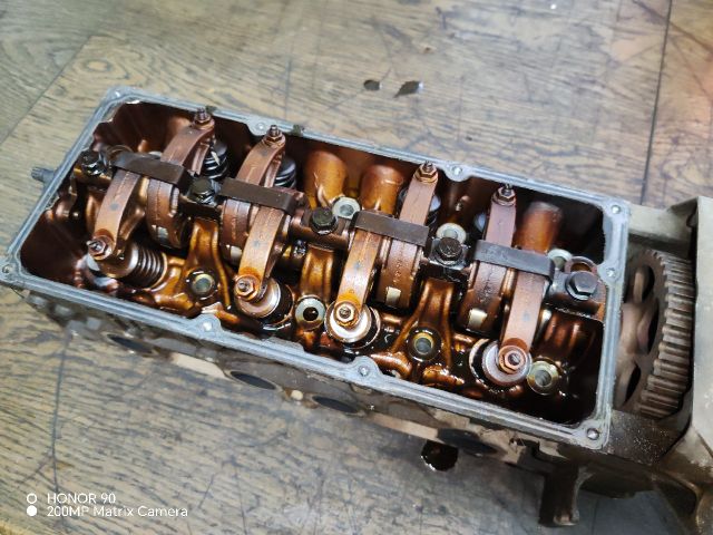 bontott RENAULT TWINGO I Hengerfej