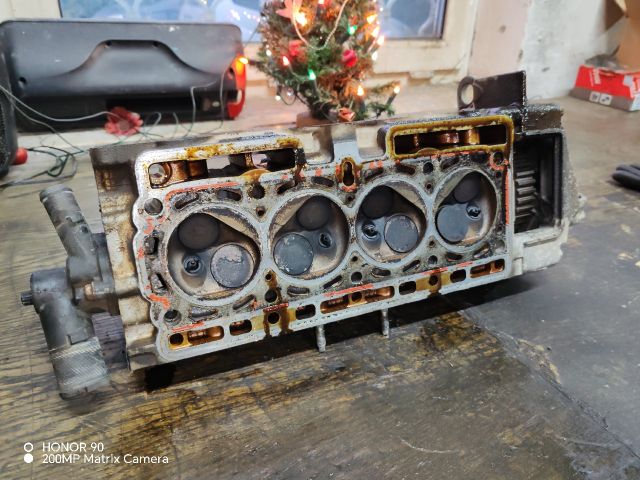 bontott RENAULT TWINGO I Hengerfej