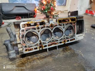 bontott RENAULT TWINGO I Hengerfej