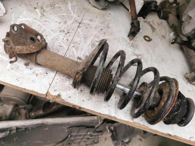 bontott RENAULT TWINGO I Bal első Gólyaláb (Lengécsillapító, Rugó)