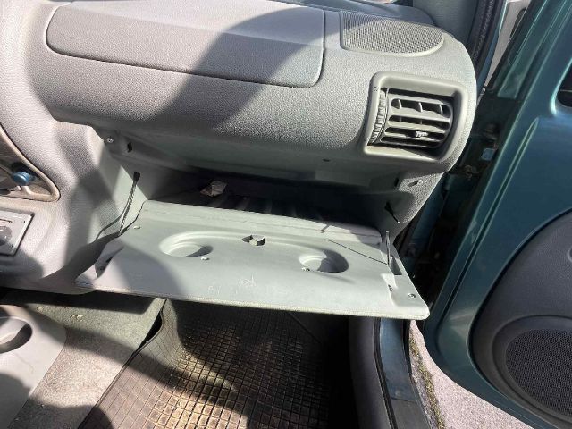 bontott RENAULT TWINGO I Bal első Gólyaláb (Lengécsillapító, Rugó)