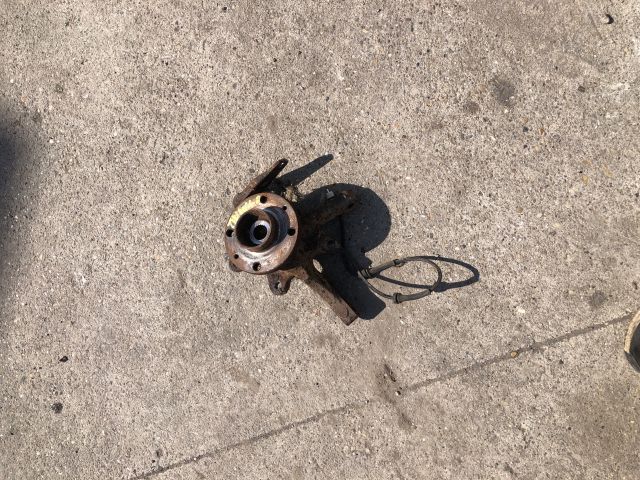 bontott RENAULT TWINGO I Jobb első Csonkállvány Kerékaggyal