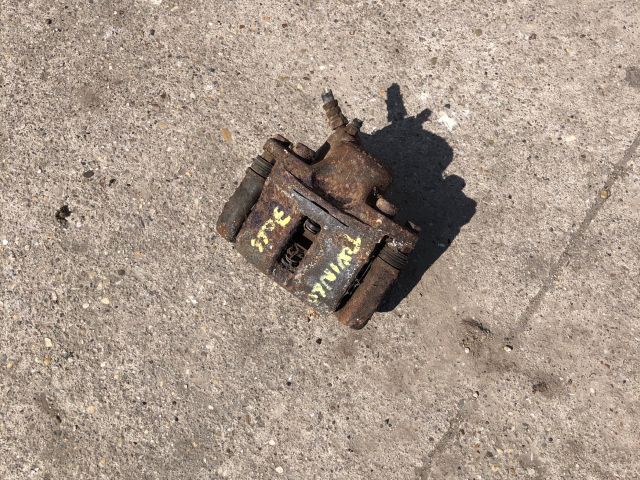 bontott RENAULT TWINGO I Jobb első Féknyereg Munkahengerrel