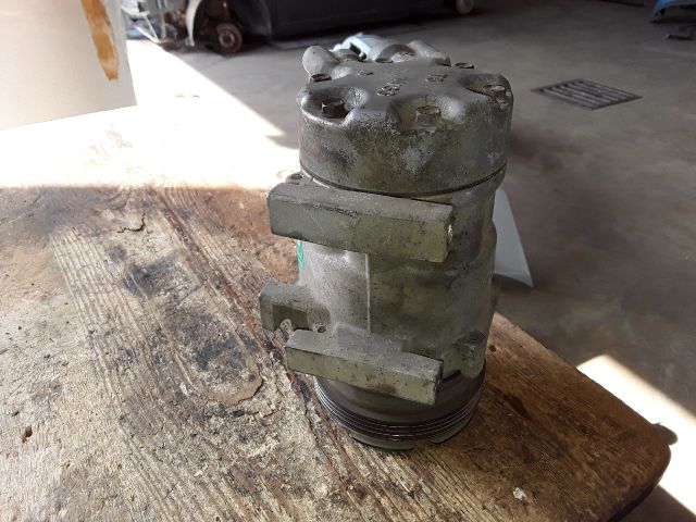 bontott RENAULT TWINGO I Klímakompresszor