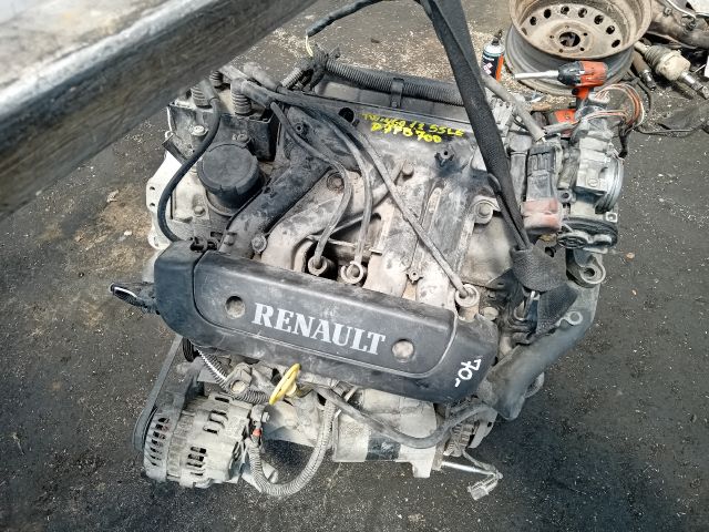 bontott RENAULT TWINGO I Komplett Motor (Segédberendezésekkel)