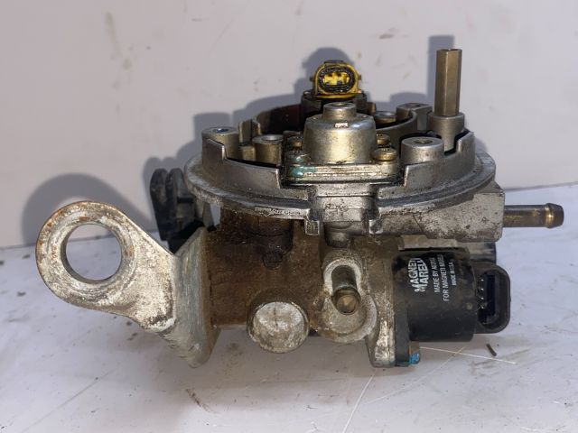 bontott RENAULT TWINGO I Központi Injektor