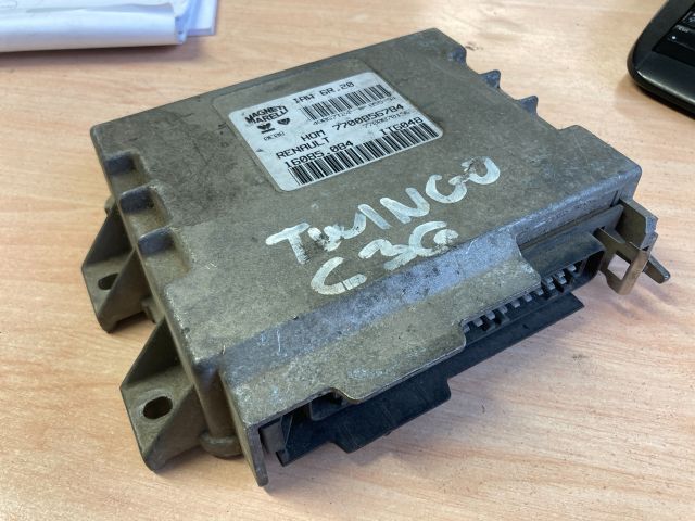 bontott RENAULT TWINGO I Motorvezérlő