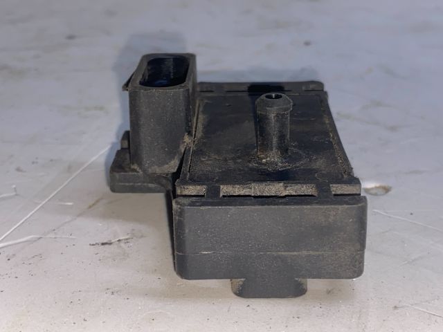 bontott RENAULT TWINGO I Szívócső Nyomásérzékelő