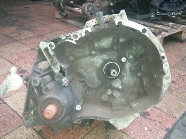 bontott RENAULT TWINGO I Váltó (Mechanikus)