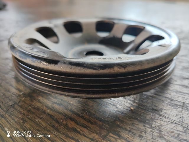 bontott RENAULT TWINGO I Főtengely Szíjtárcsa