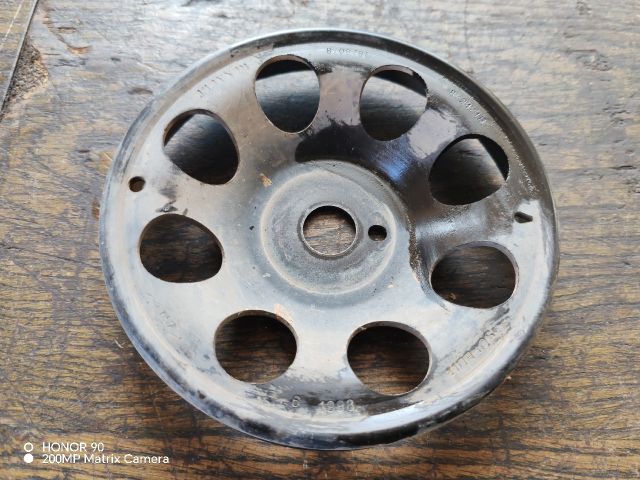 bontott RENAULT TWINGO I Főtengely Szíjtárcsa