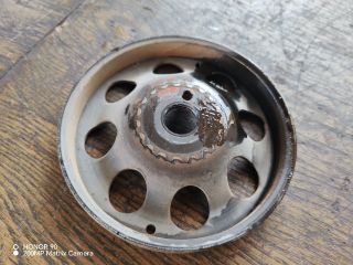 bontott RENAULT TWINGO I Főtengely Szíjtárcsa