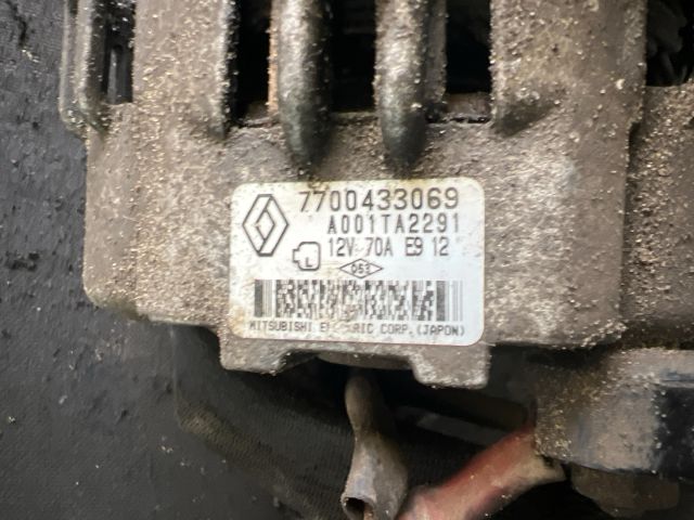 bontott RENAULT TWINGO I Generátor