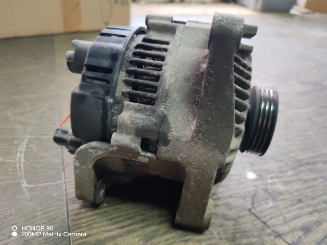 bontott RENAULT TWINGO I Generátor