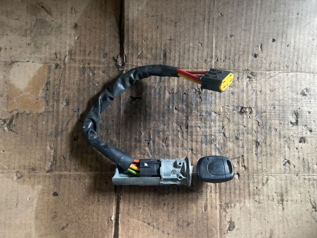 bontott RENAULT TWINGO I Gyújtáskapcsoló