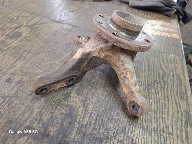 bontott RENAULT TWINGO I Jobb első Csonkállvány Kerékaggyal