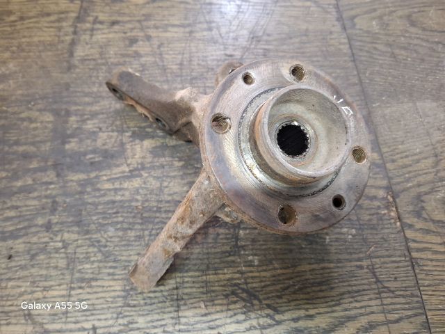 bontott RENAULT TWINGO I Jobb első Csonkállvány Kerékaggyal