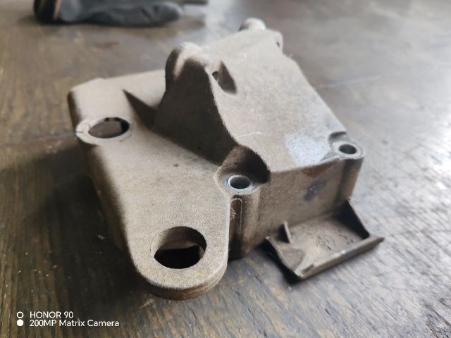 bontott RENAULT TWINGO I Motor Tartó Bak (Fém)