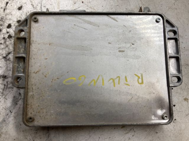 bontott RENAULT TWINGO I Motorvezérlő