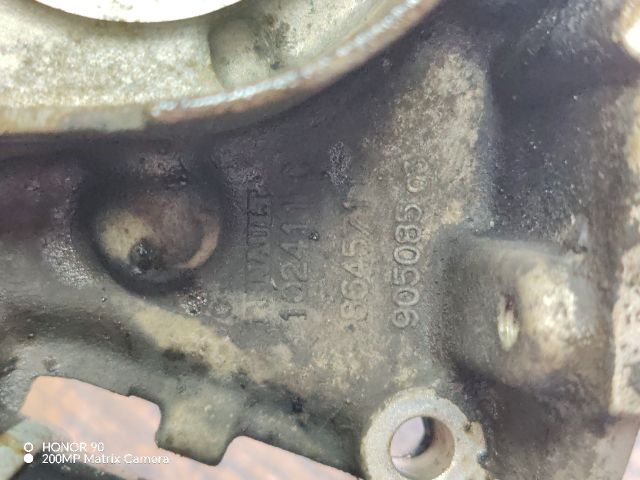 bontott RENAULT TWINGO I Olajszivattyú