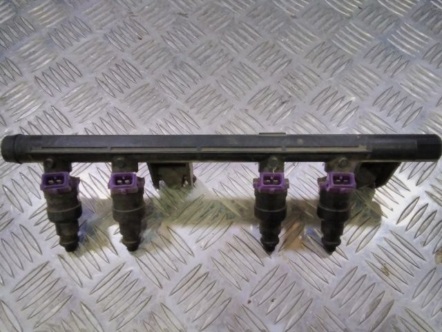 bontott RENAULT TWINGO I Porlasztó Sor / Híd