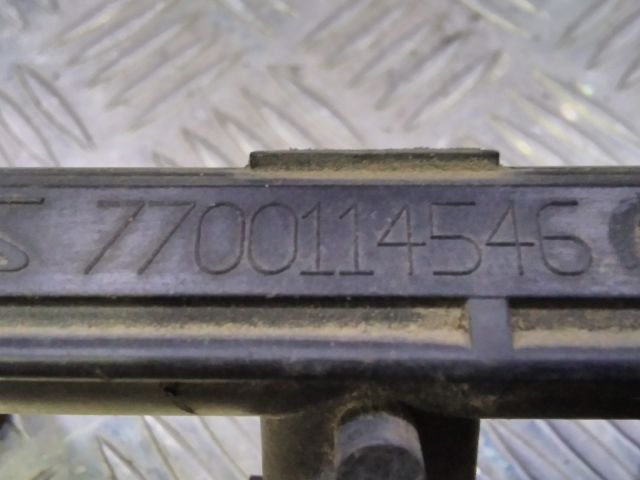 bontott RENAULT TWINGO I Porlasztó Sor / Híd