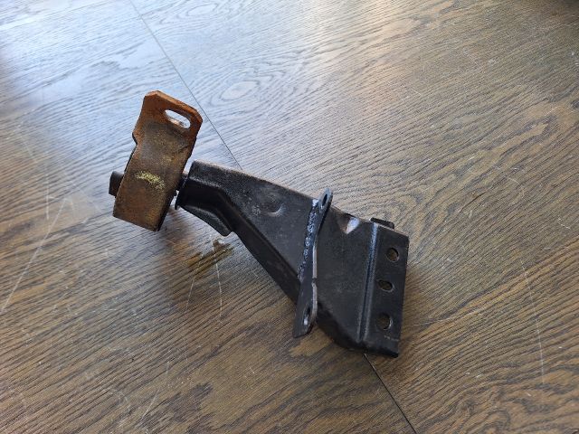 bontott RENAULT TWINGO I Váltó Tartó Bak (Pozíciófüggetlen)