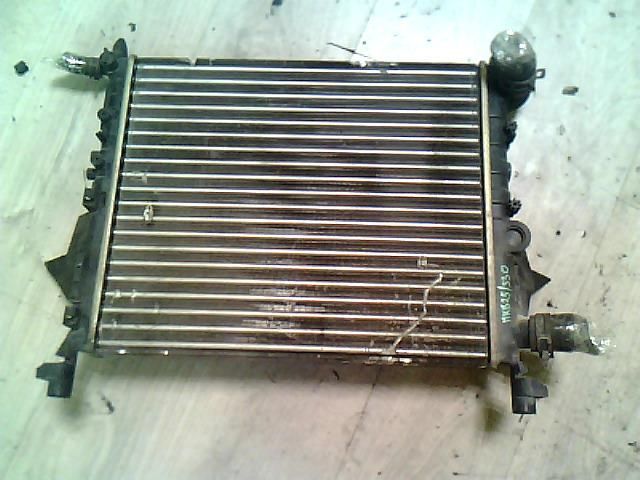 bontott RENAULT TWINGO I Vízhűtő Radiátor (Nem klímás)