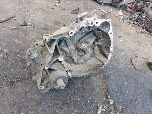 bontott RENAULT TWINGO I Váltó (Mechanikus)