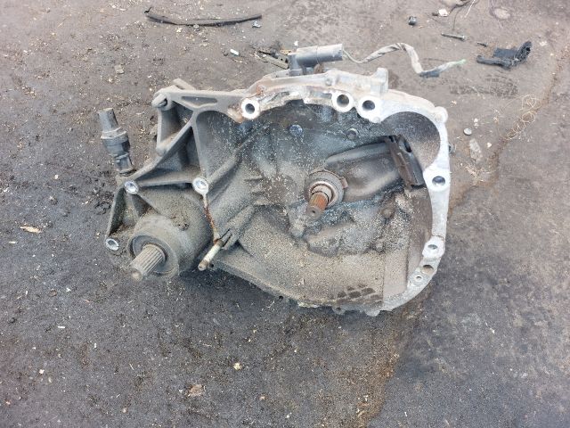 bontott RENAULT TWINGO I Váltó (Mechanikus)
